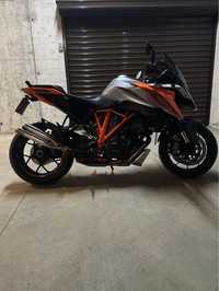 KTM 1290 Super Duke GT