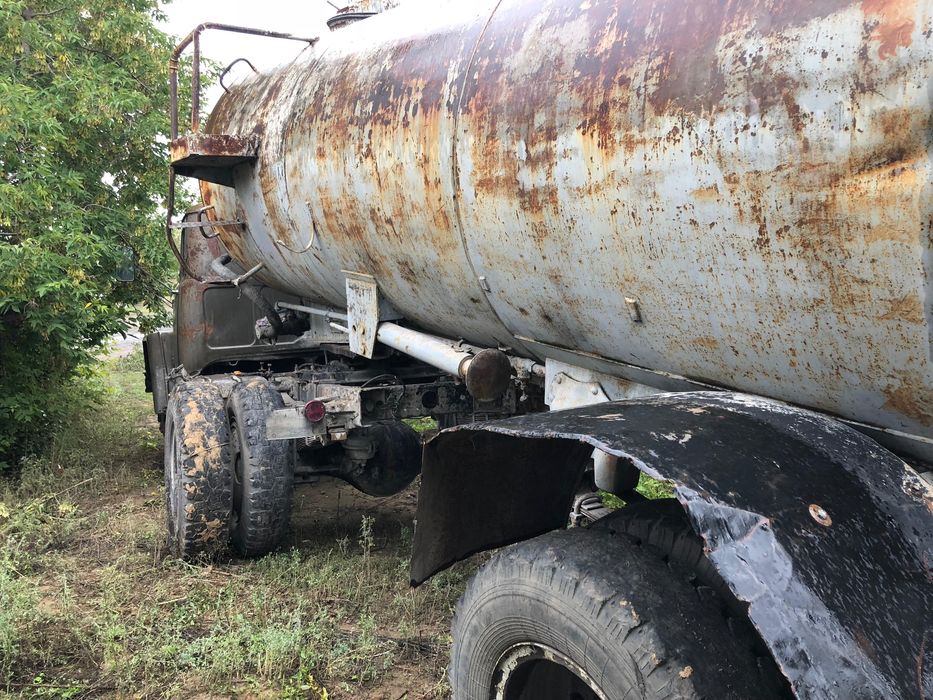 Продам прицеп цементовоз 10 тонник