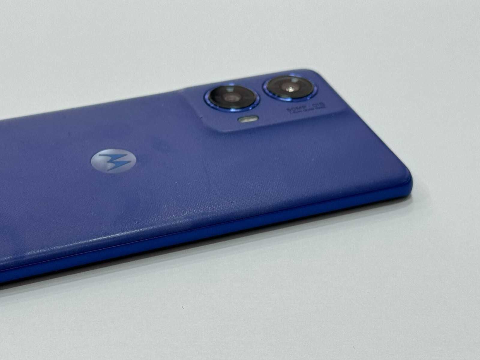 Motorola G85 5G / 256gb / 8RAM