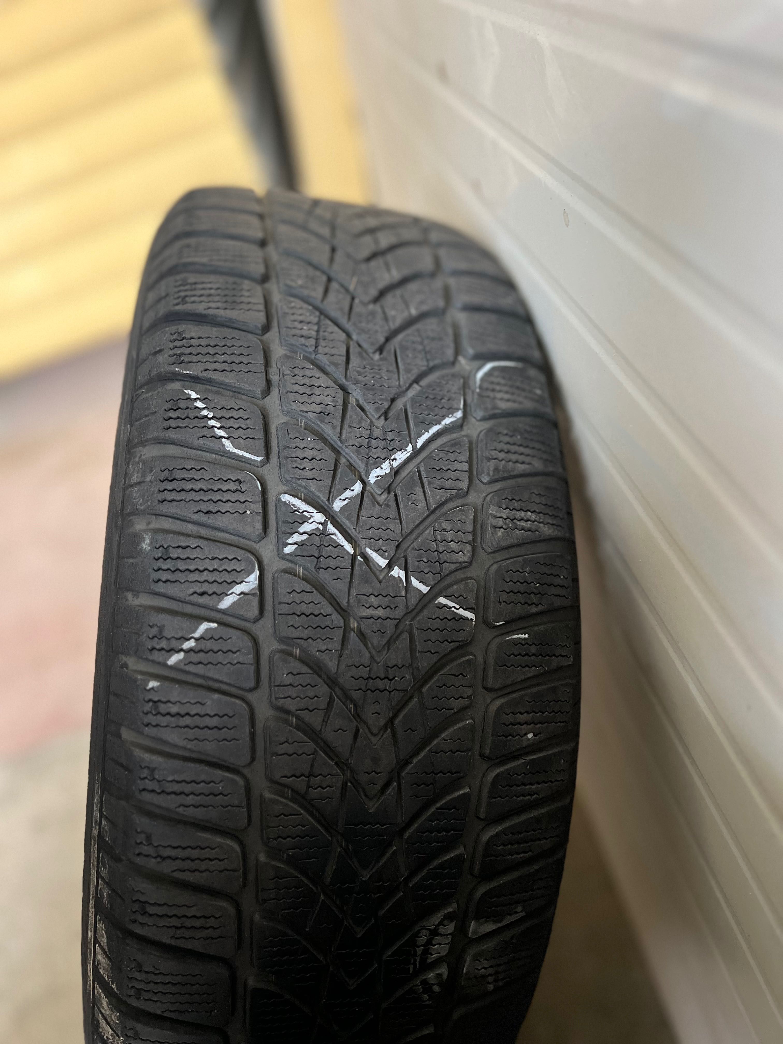 Set 4 Jante și Cauciucuri Dunlop Iarnă 205 55 16 5 X 108