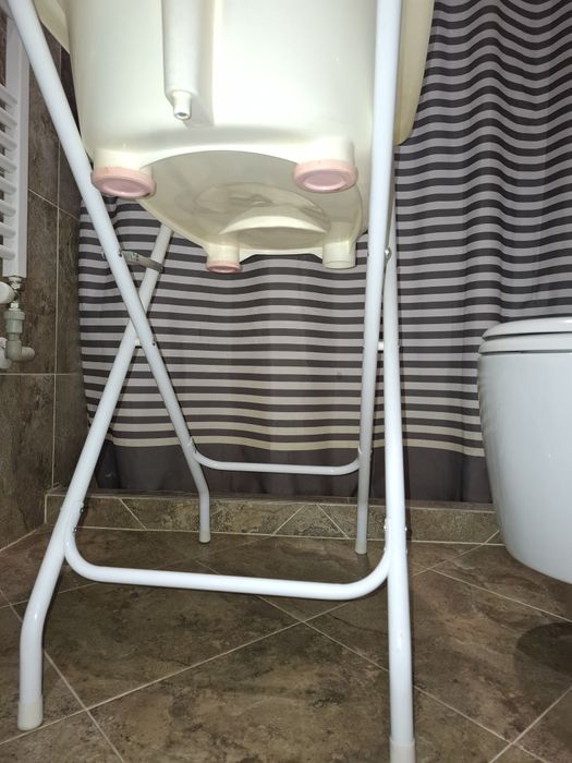 Корито със сгъваема стойка