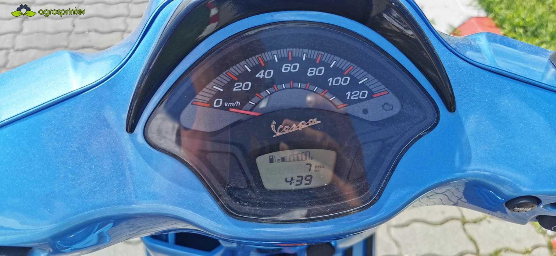 NOU Vespa SXL 125