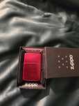 Vând bricheta zippo