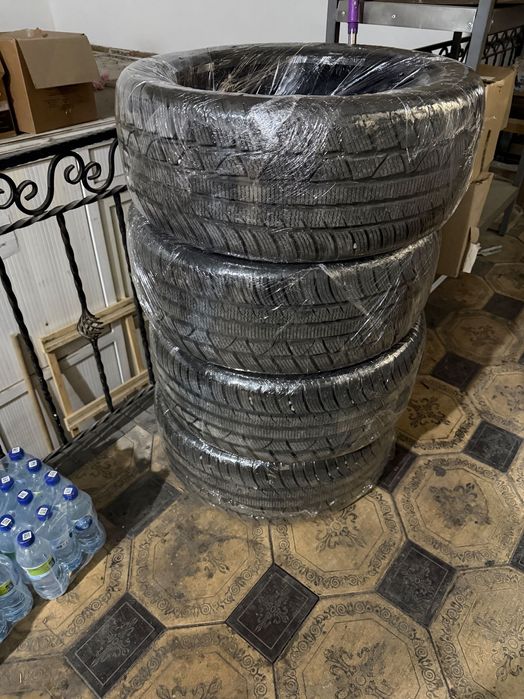 Зимняя резина 235/45 R18