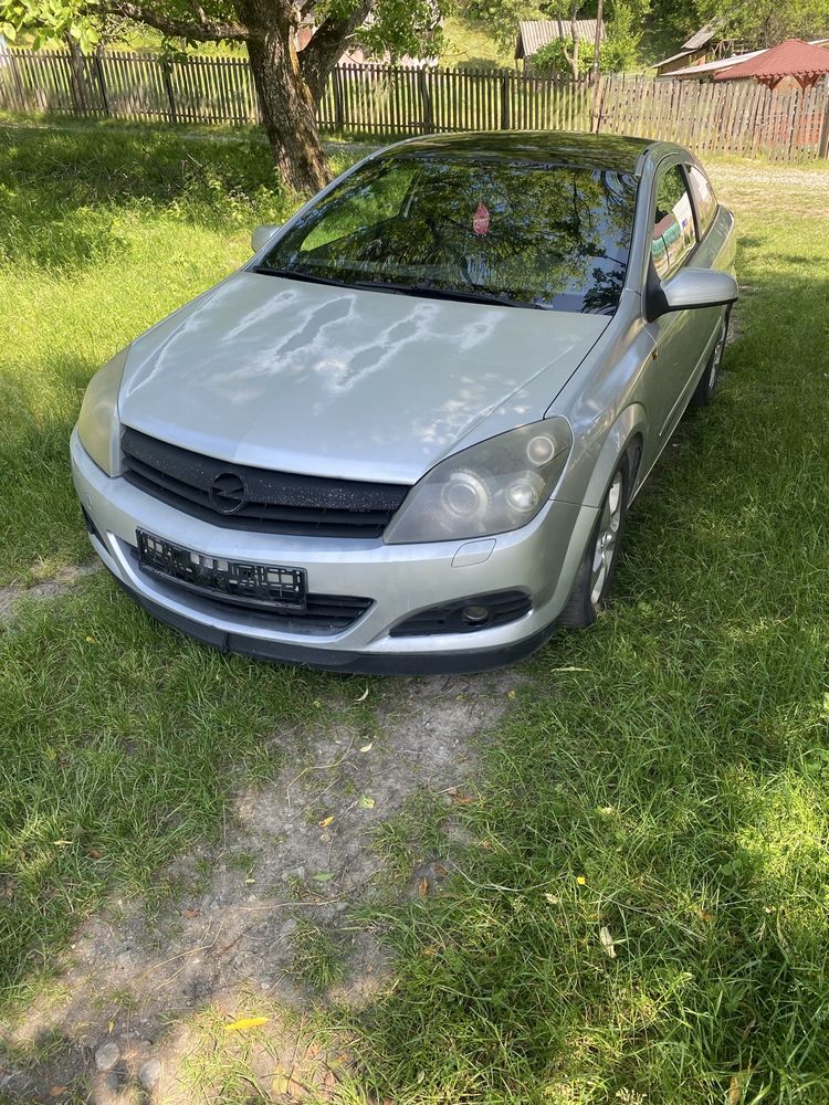 Opel astra h gtc