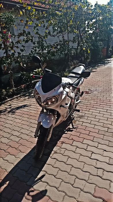 Dezmembrez honda cbr 125