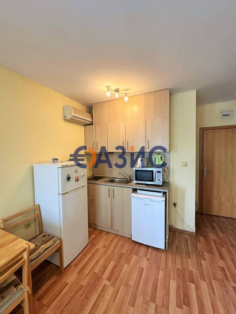 Продава се Едностаен апартамент в к.к. Слънчев бряг - 49 кв.м за 1143 €/кв.м - Снимка #2