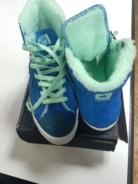 новые ботинки Converse, натуральная замша, внутри мех