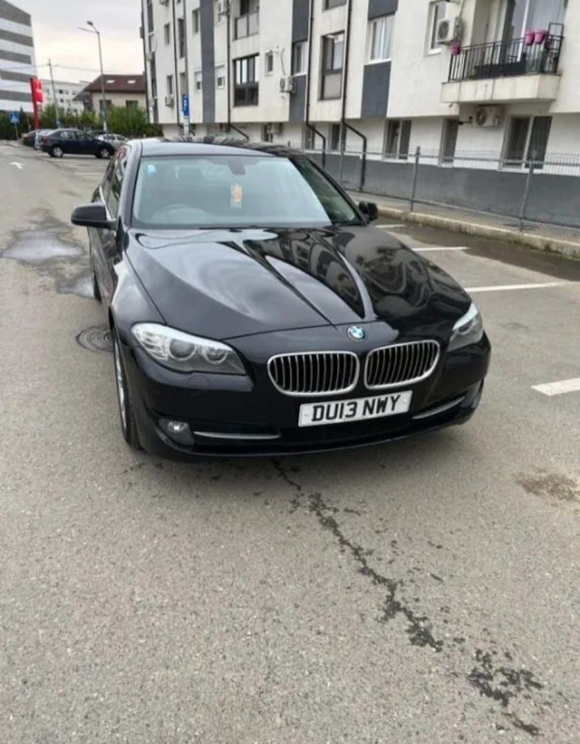 Dezmembrez Bmw 530d 258cp