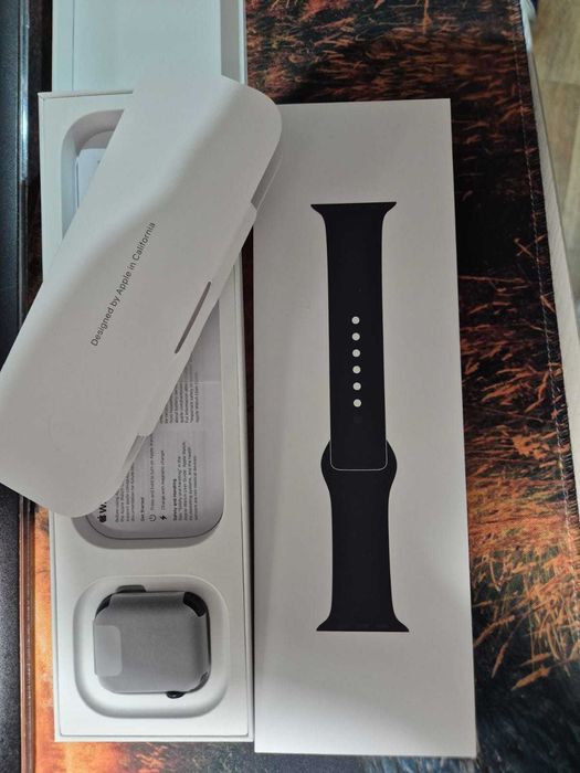 Apple Watch SE(Gen2) 40 mm Midnight AI Mid SB S/M GPS