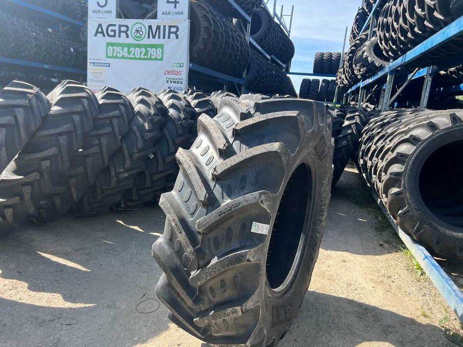 Marca BKT 480/70R28 pentru tractor fata cu livrare rapida