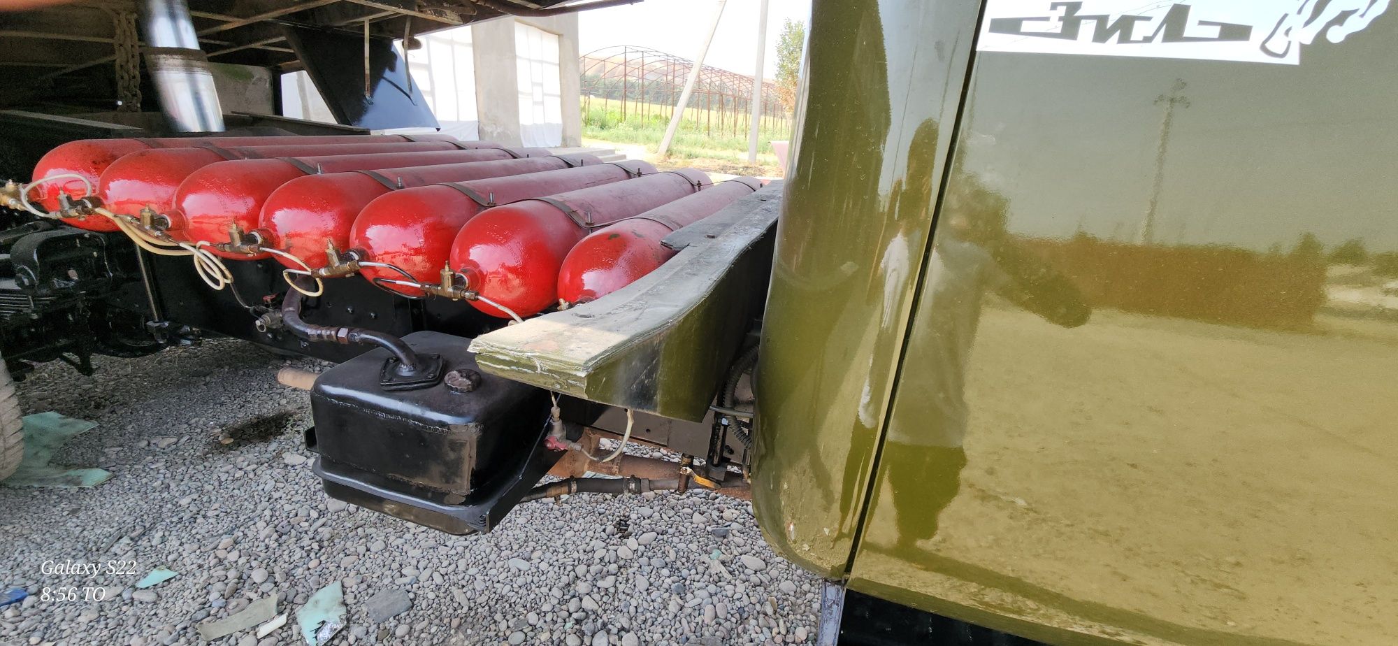 Zil 130 yuk mashina