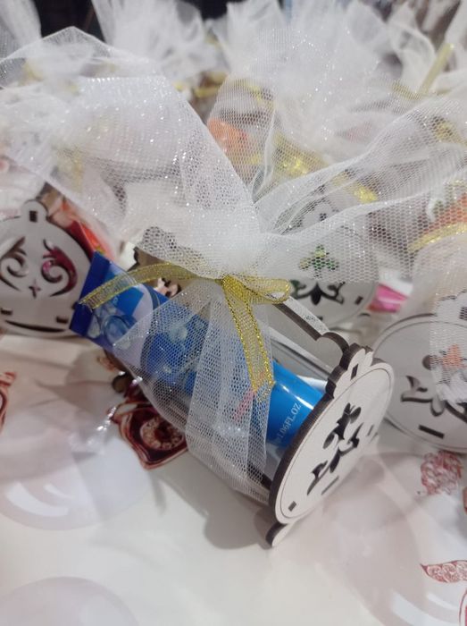 Той бастар на праздник