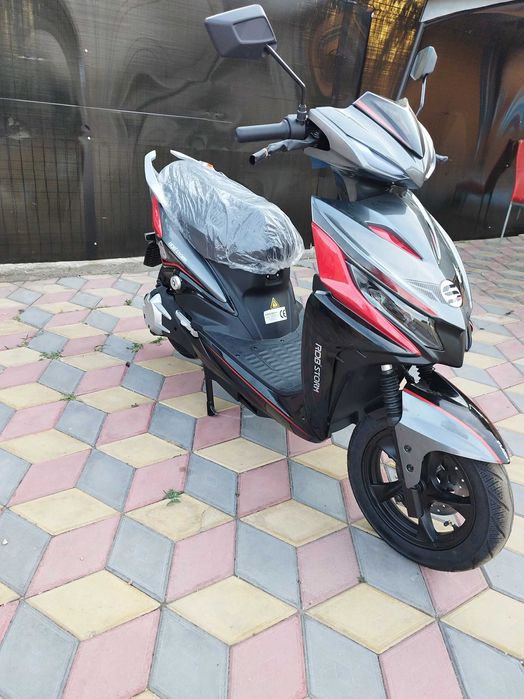 Vand scuter electric