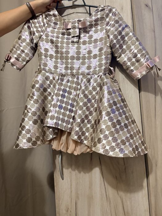 Официални рокли като нови