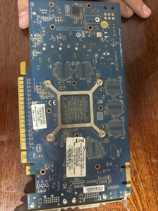 vand placa video light gaming