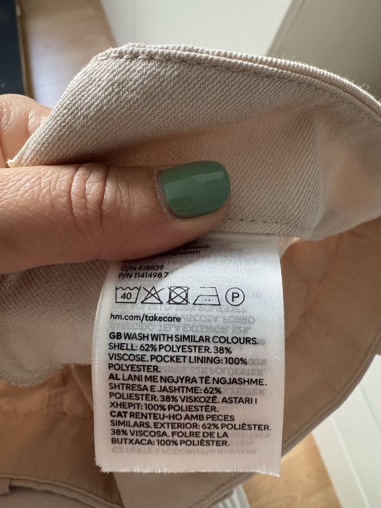 Панталон H&M размер 38 Цена: 30 лв