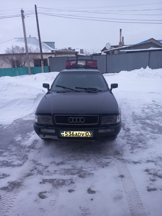 Продам машину ауди 80 б 4
