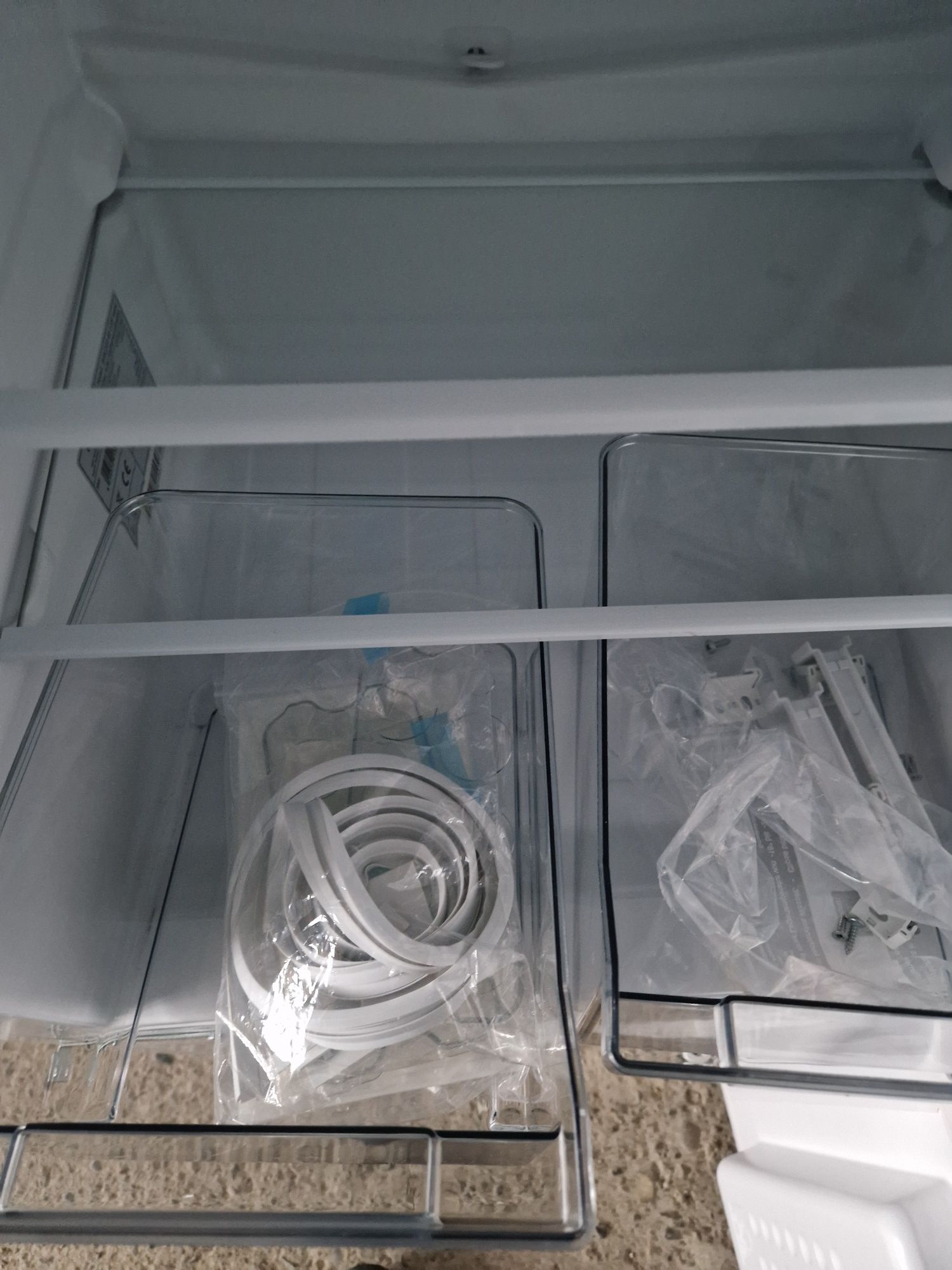 Хладилник за вграждане Exclusive A++ 142 см