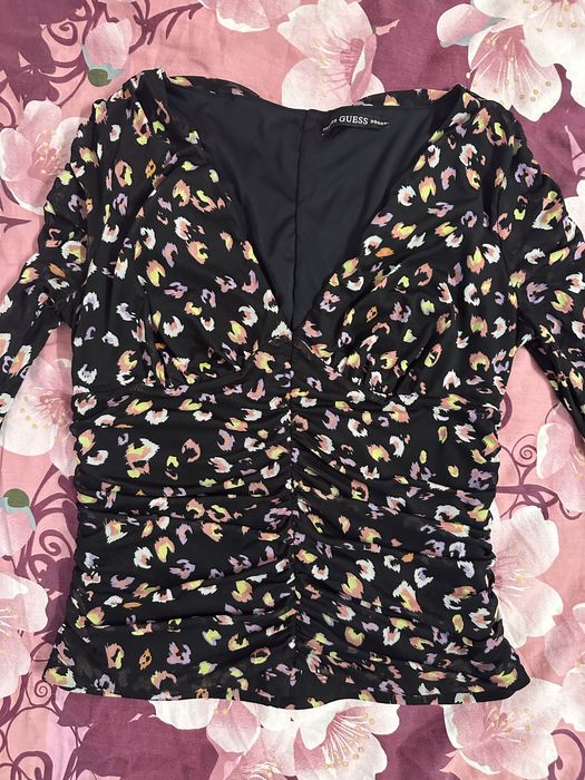 Блуза и дънки на Guess