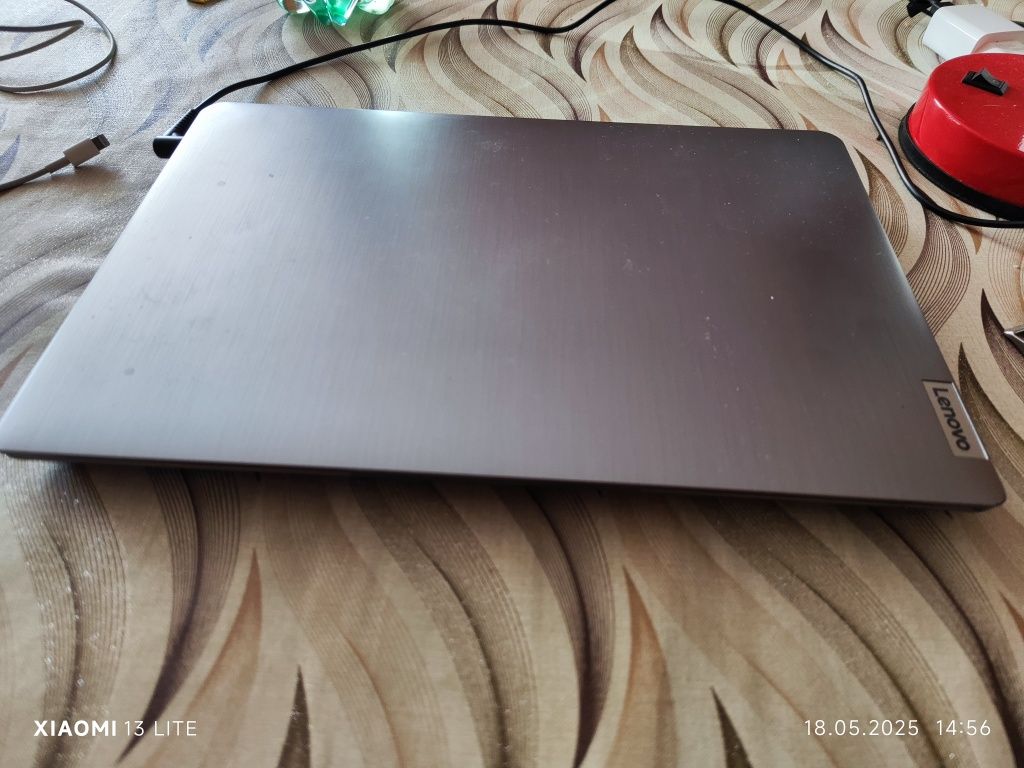 Lenovo ideapad 3