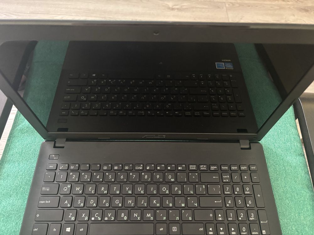 Лаптоп ASUS X551M