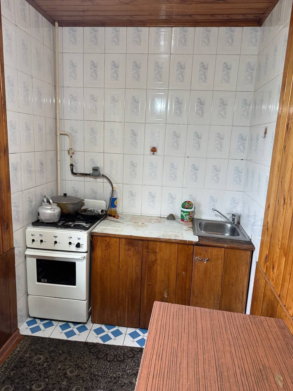 Беруний метро 1 хона 350$ СРОЧНО