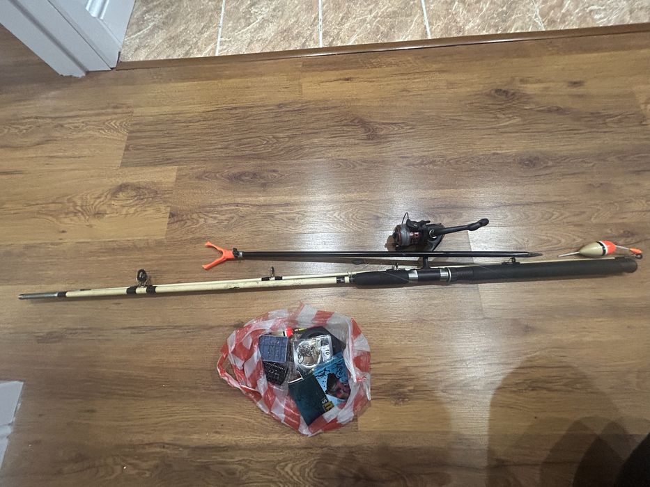 Удочка для рыбалок состояние хорошая