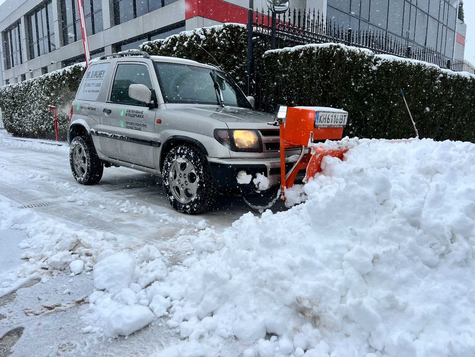 Снегопочистване от Mr. Donchev