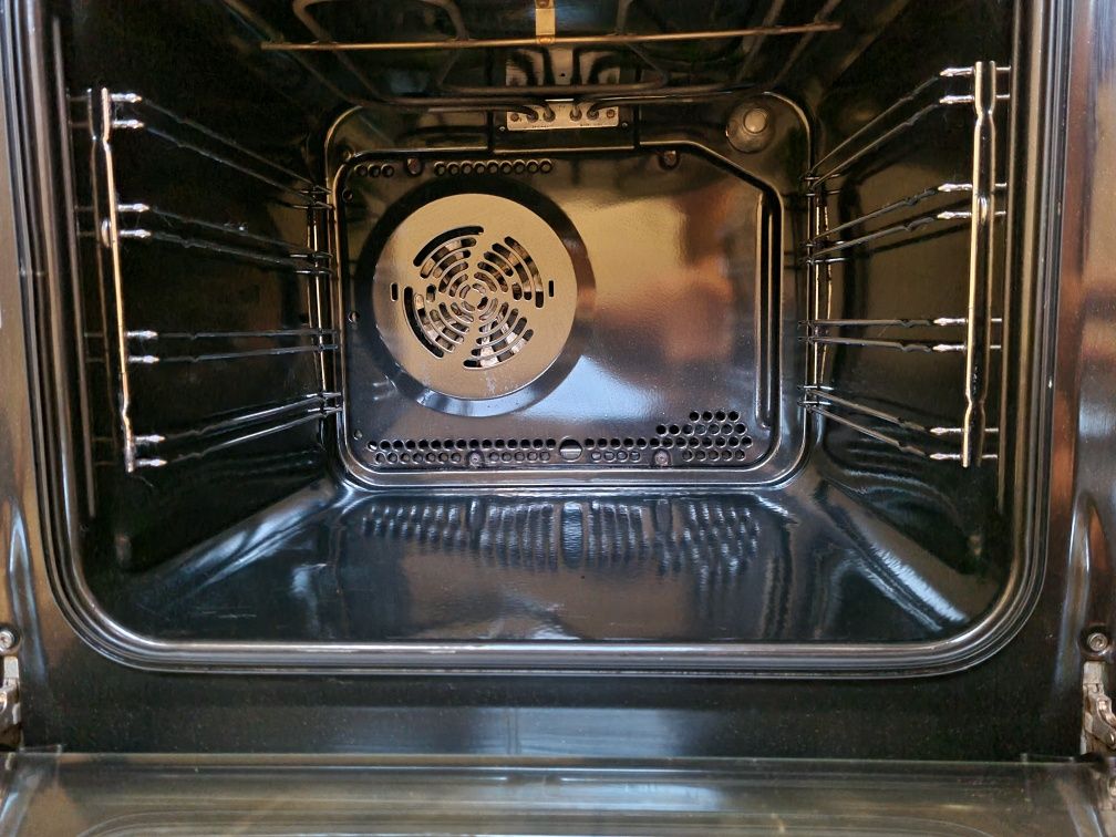 Фурна за вграждане Zanussi