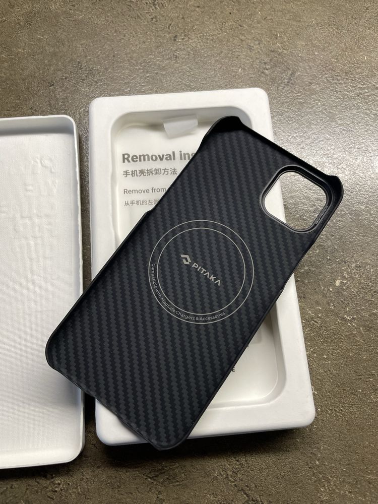 Карбонови кейсове Pitaka iPhone12pro/14 plus/Samsung s22+