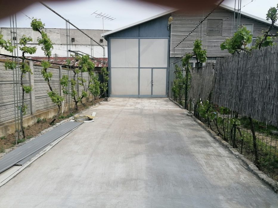 Inchiriez Hala zona Electroputere Mall Popeci