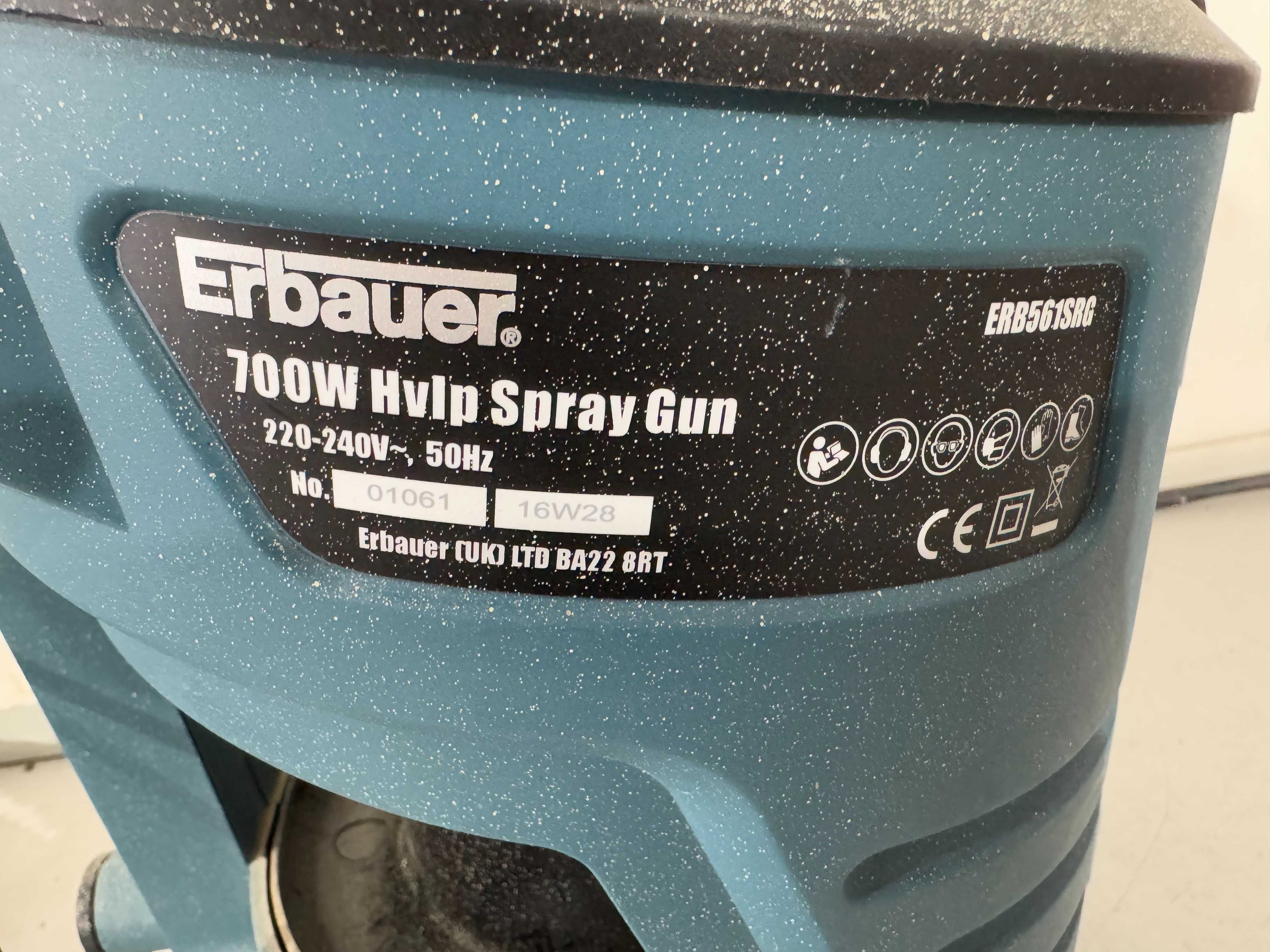 Машина за боя - Erbauer 700 W