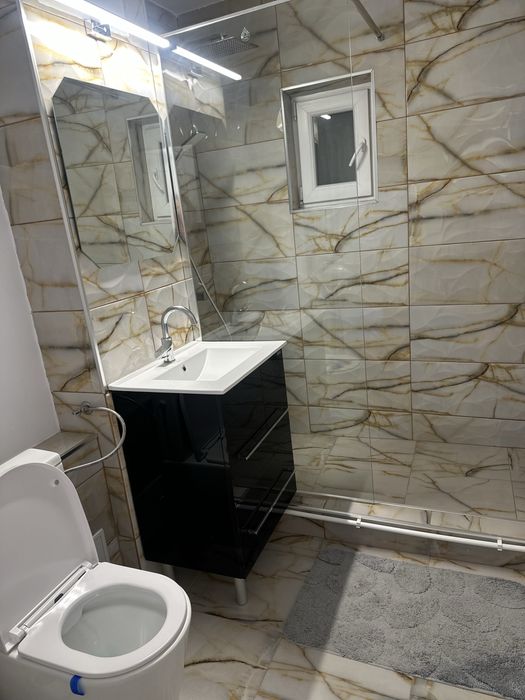 Inchiriez ap 2 camere in regim hotelier