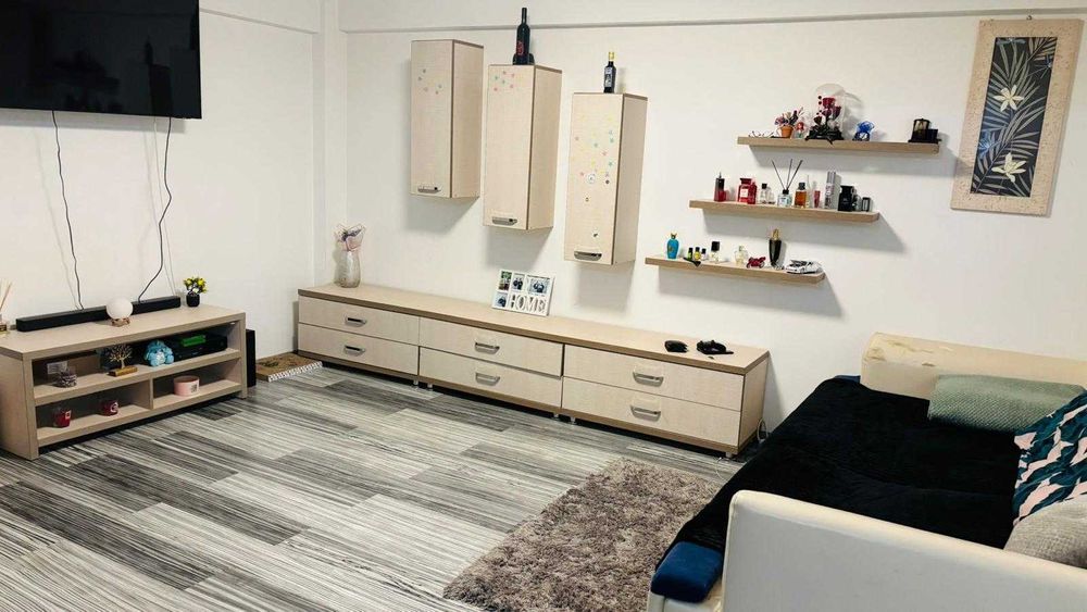 Proprietar,vand apartament