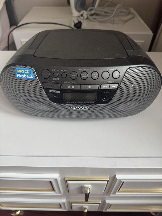 Продам магнитолу Sony