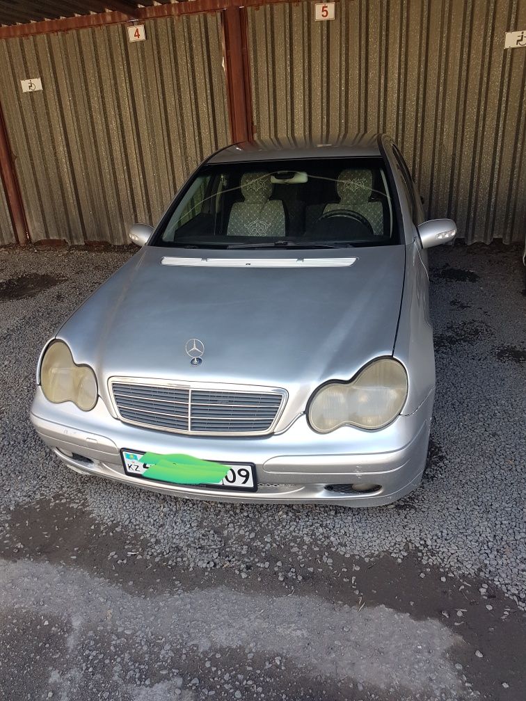 Продам мерседес w203