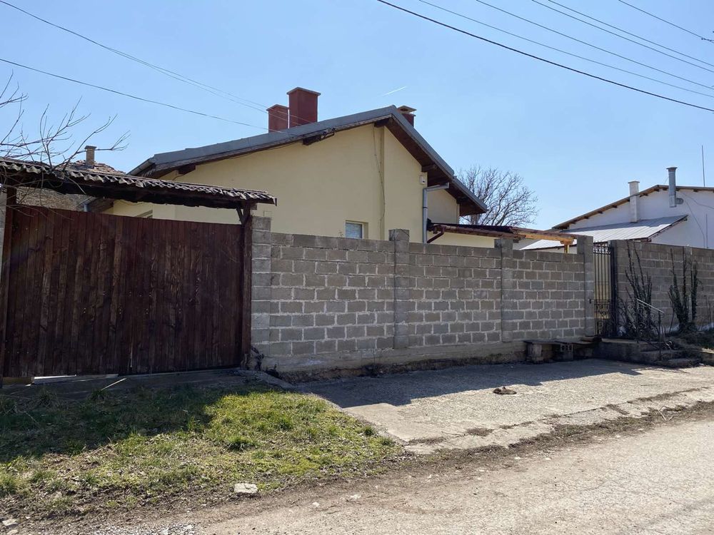 Продавам къща със цех за производство на тестени изделия