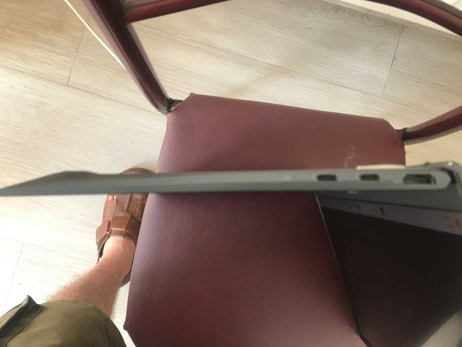 Laptop Asus U425EA