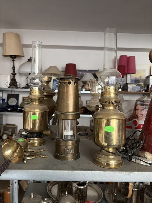 Veioze din bronz si lemn