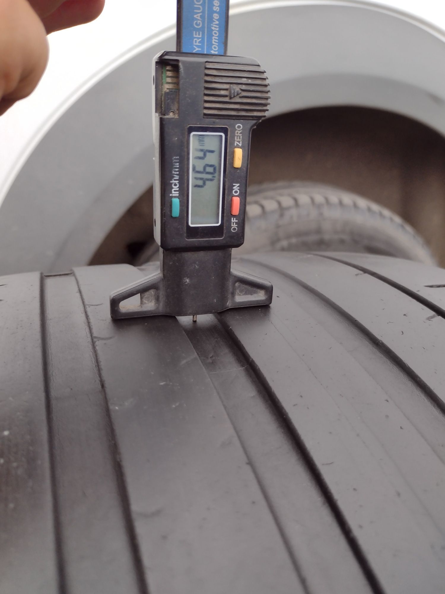 Pirelli P Zero 2бр.285/30/22 дот2821