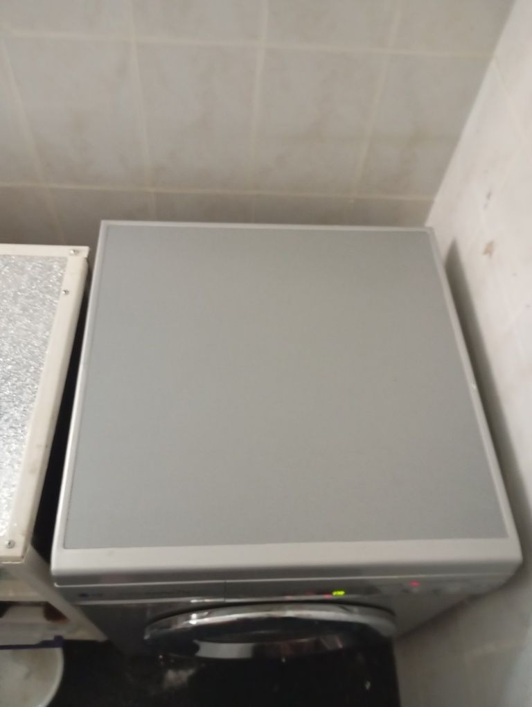 Продается стиральная машина  lg 7 кг