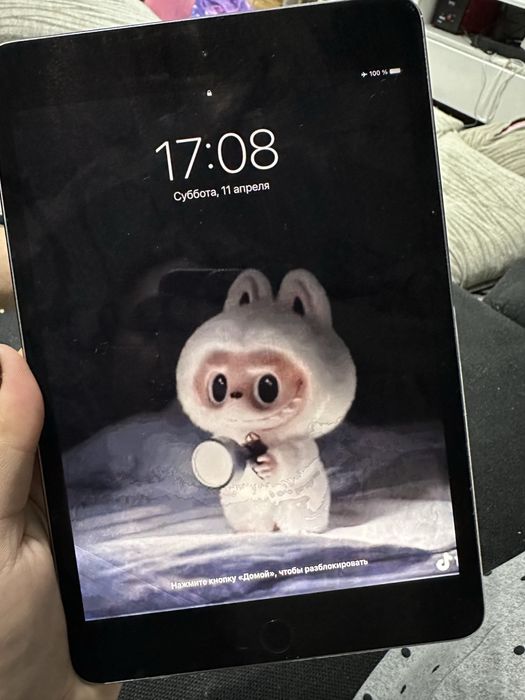 Продам Ipad mini 4