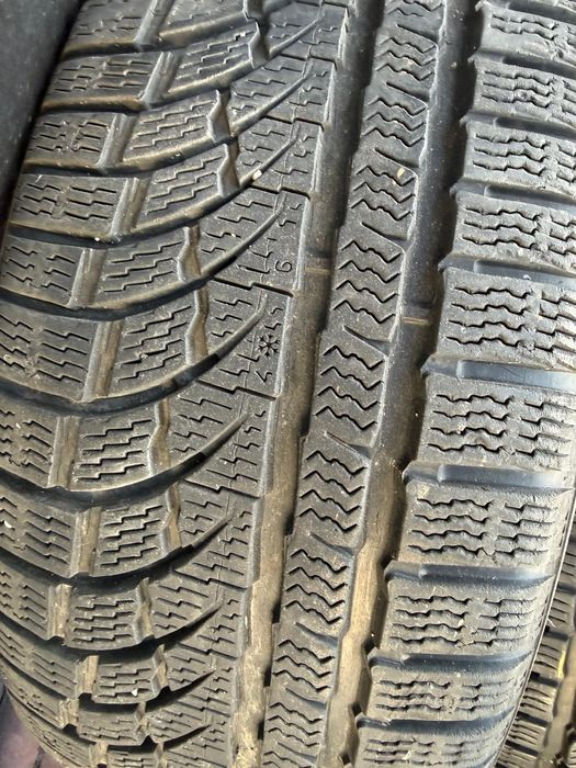 Vând cauciucuri 225 55 17