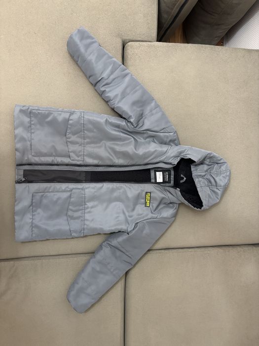 Куртка на мальчика 9-10 лет