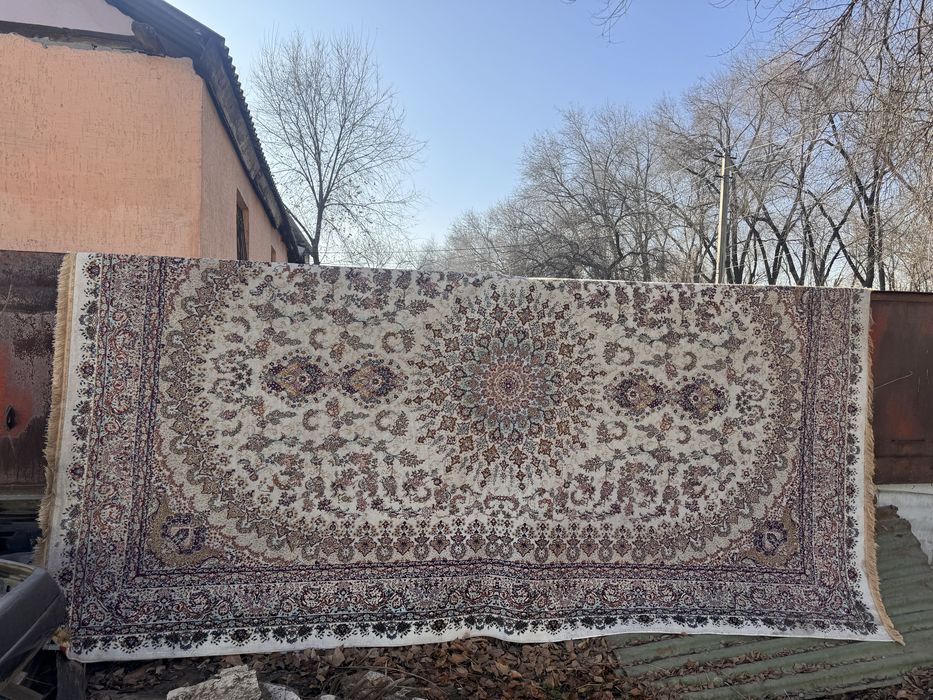 Продается ковер Иранский 4 метра