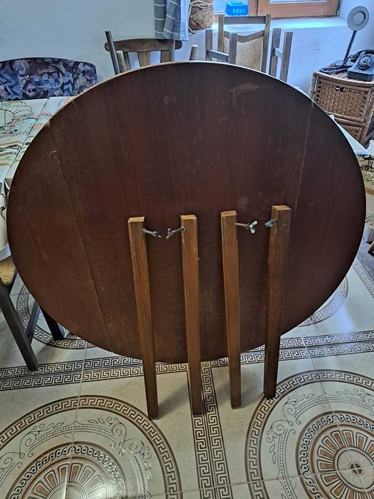 Дървена Маса от естествен материал