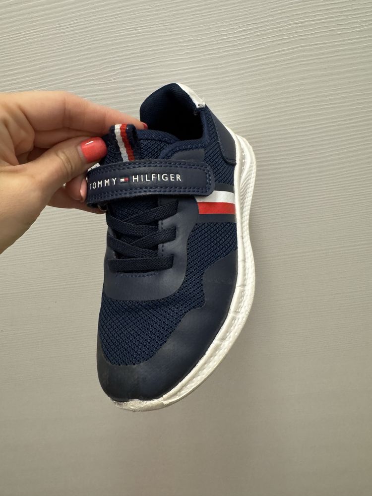 Teniși / adidasi Tommy Hilfiger măsura 30