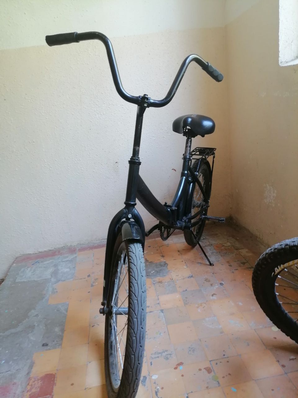 Ikkita velosiped sotiladi