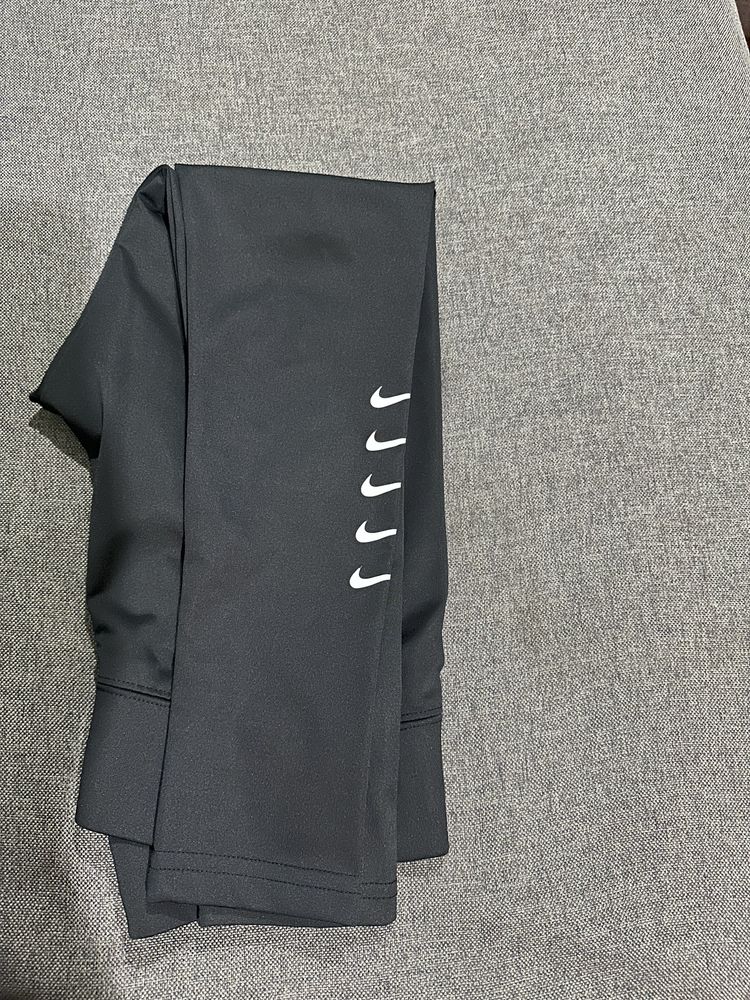 Клин NIKE S размер
